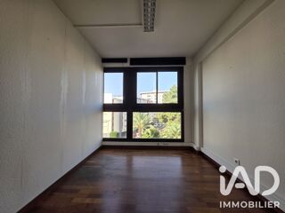  Immeuble à vendre 14 pièces 240 m²