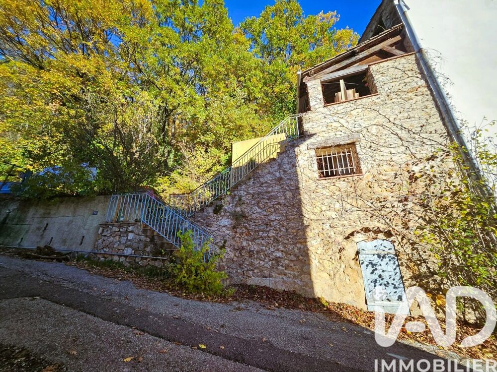 Vente Maison Vente Maison de village 6 pièces Montferrat
