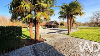  Maison à vendre 15 + pièces 870 m²