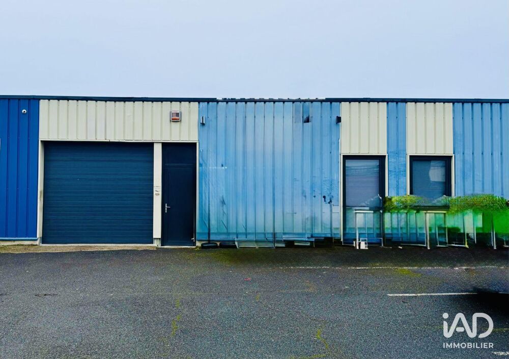   Location / Local Commercial - 267 m² 