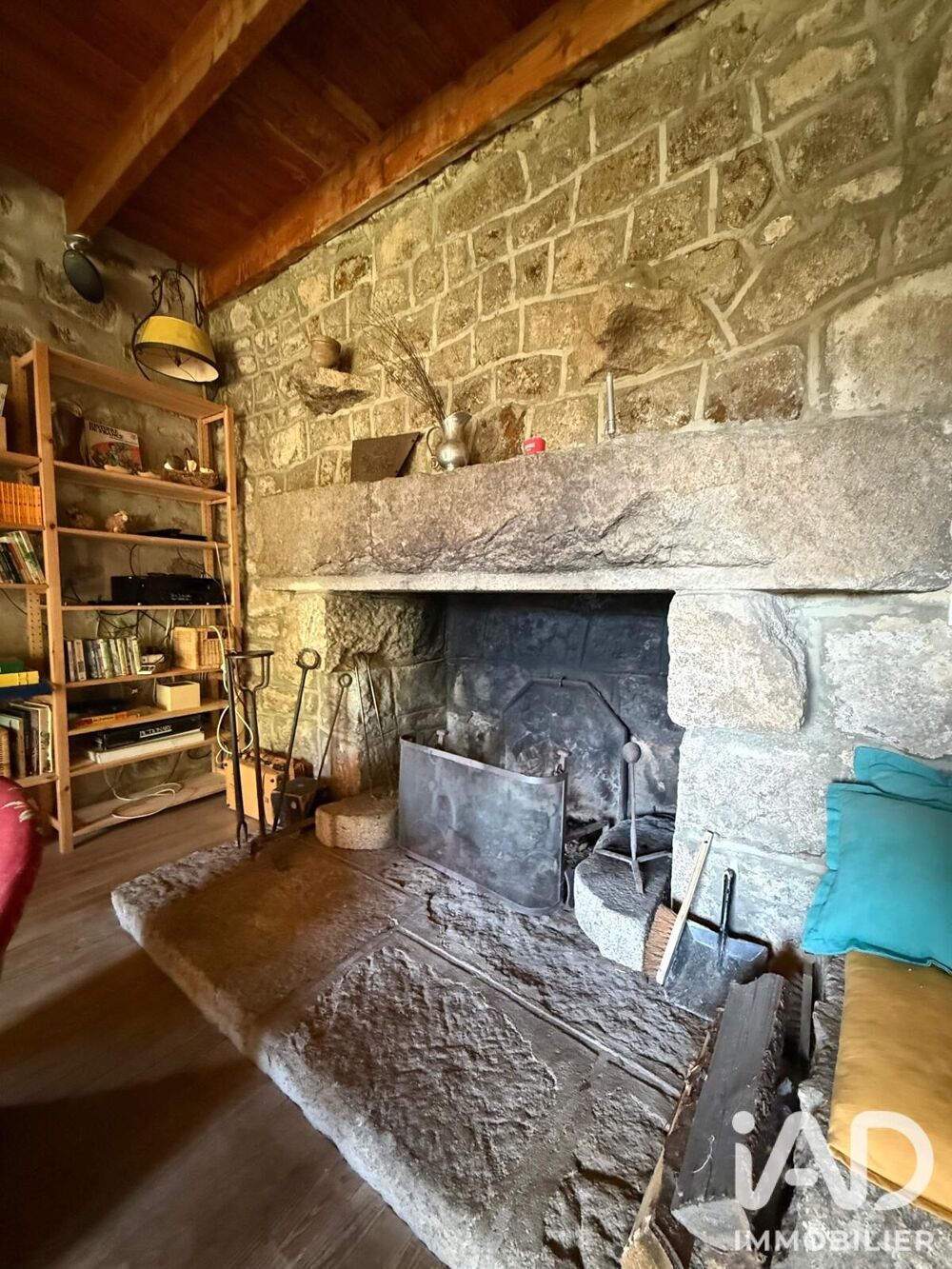 à vendre  Maison Saint-Bonnet-le-Château (42380)