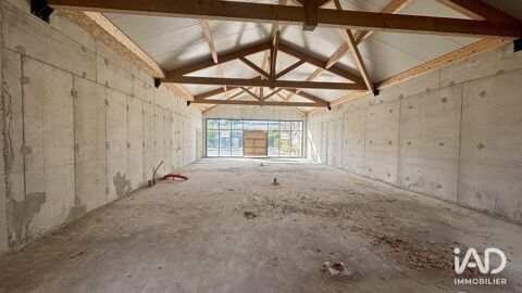   Location Boutique/Local commercial 142 m&sup2; 