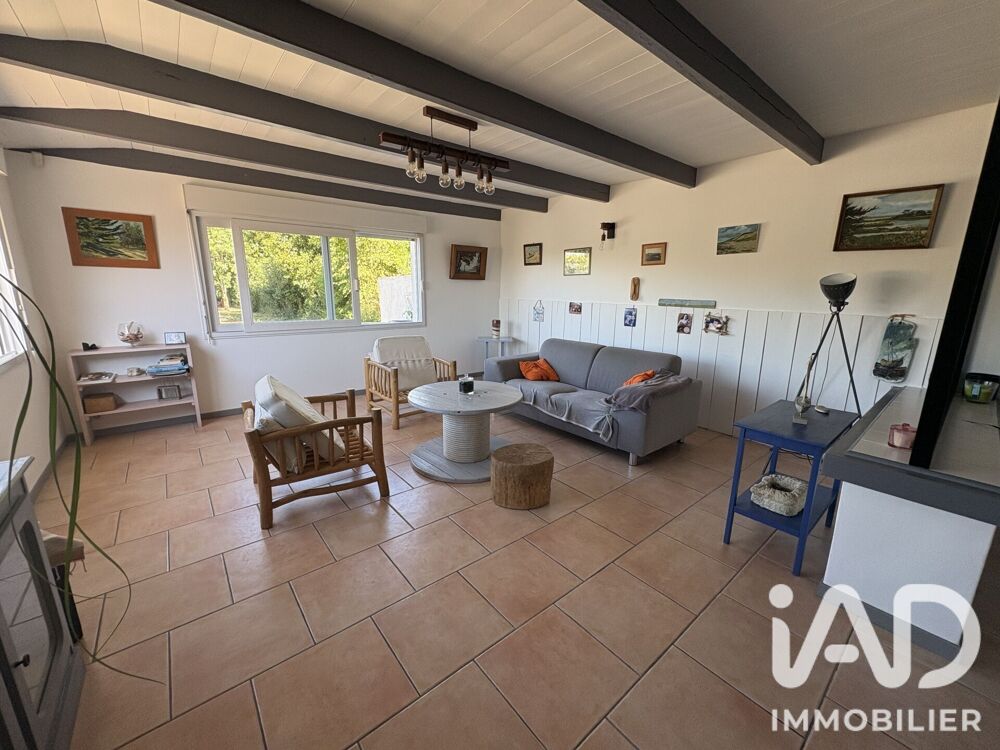 vente Maison - 5 pièce(s) - 144 m² Beaugeay (17620)