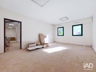   Location Bureaux 80 m&sup2; Garches