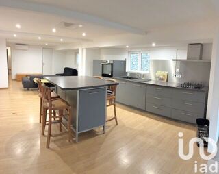  Appartement à louer 2 pièces 80 m²