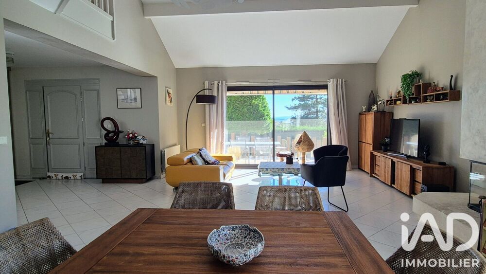 Vente Maison Vente Maison d'architecte 6 pièces Les halles