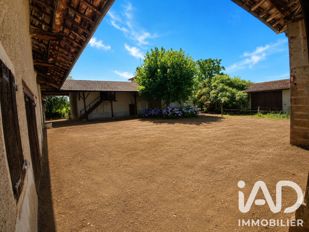 Vente Maison Vente Ferme 6 pièces Cruzilles-lès-mépillat