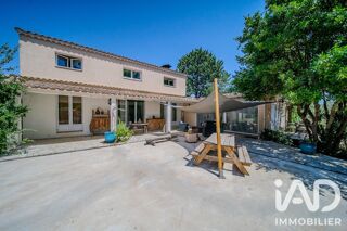  Maison à vendre 8 pièces 236 m²