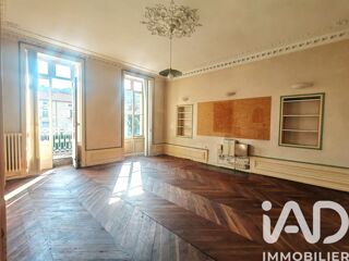  Immeuble à vendre 181 m²