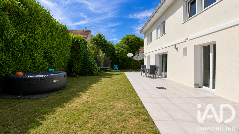 Vente Maison Vente Maison traditionnelle 7 pièces Roissy-en-brie