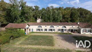  Maison à vendre 13 pièces 439 m²