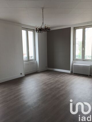  Appartement à louer 4 pièces 104 m²