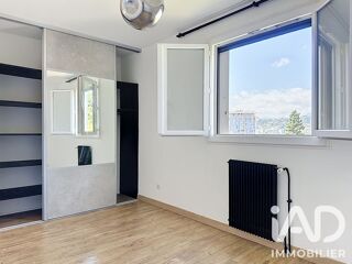  Appartement à louer 3 pièces 70 m²