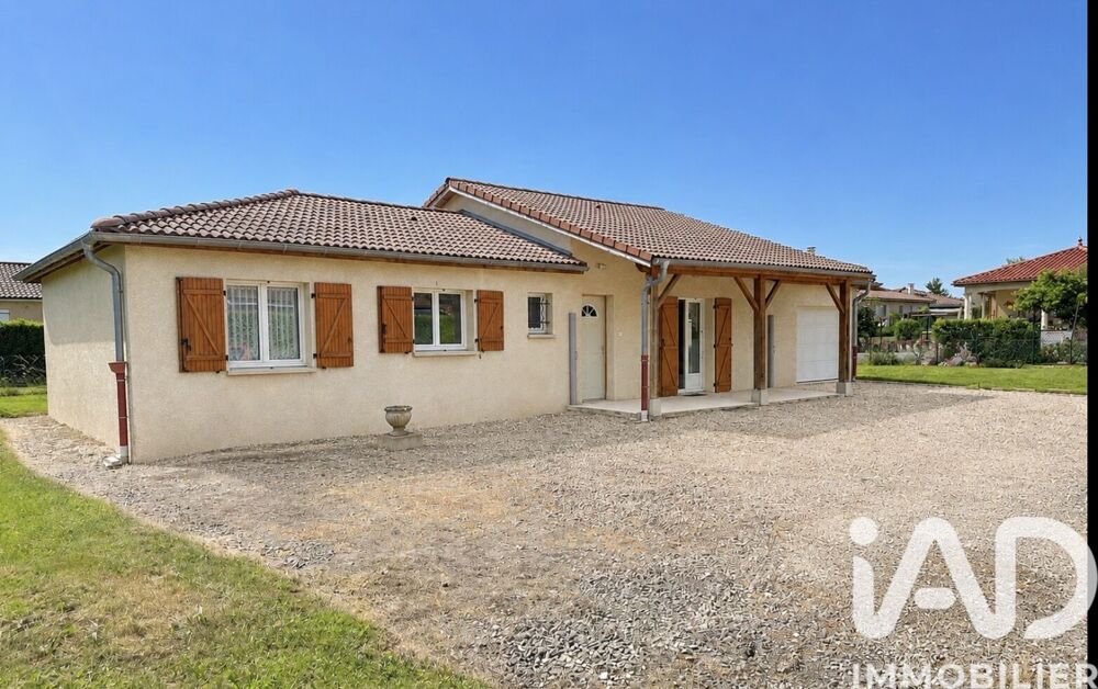 Vente Maison Vente Maison/villa 4 pièces Saint-Étienne-du-bois