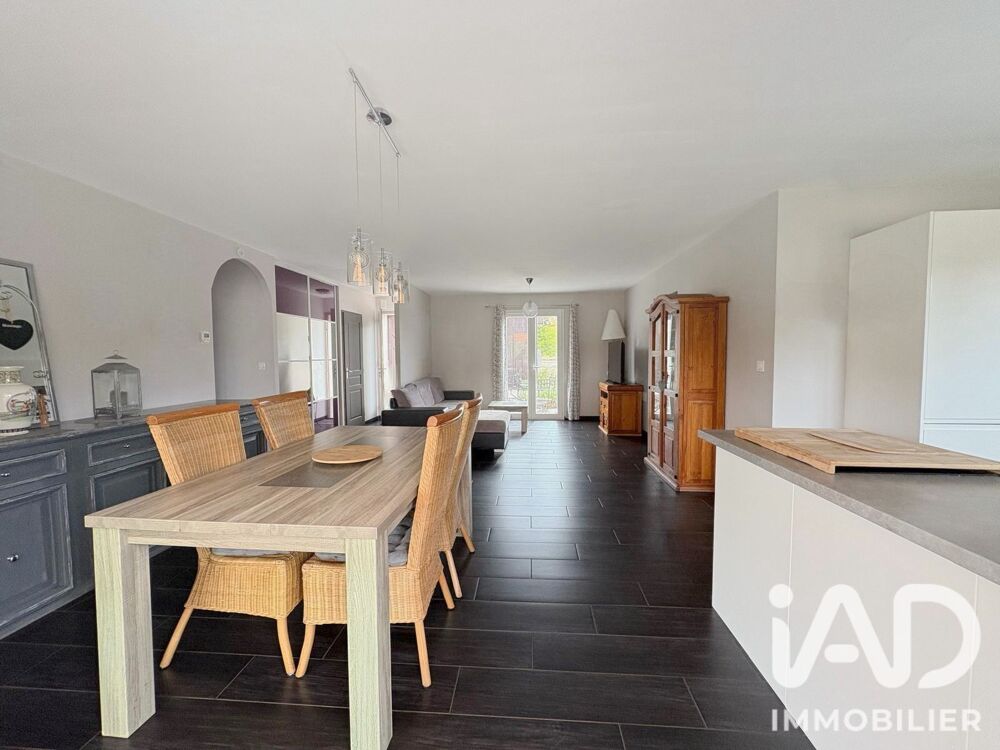 Vente Maison Vente Maison traditionnelle 5 pièces Guillos