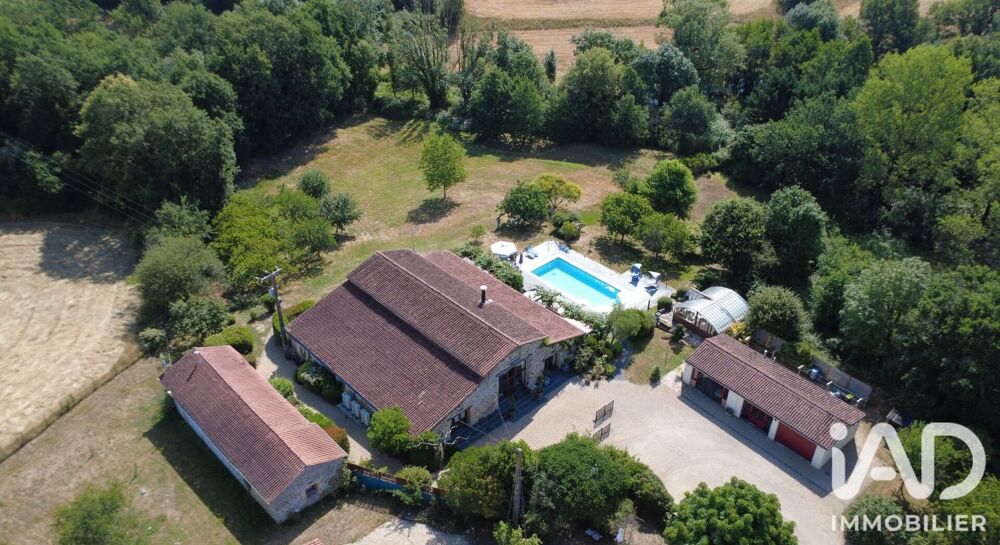 Maison 13 pièces 340 m² · à Vouvant · 340 m² · 795 000 €