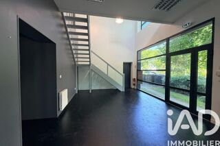  Immeuble à vendre 239 m²