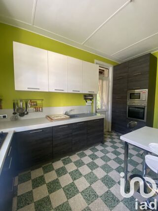  Maison à vendre 10 pièces 241 m²