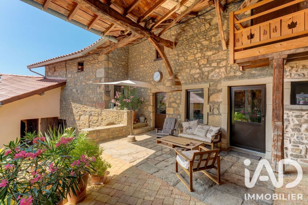 Maison 7 pièces 200 m² · à Duerne · 200 m² · 560 000 €