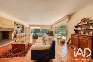  Maison à vendre 12 pièces 383 m²