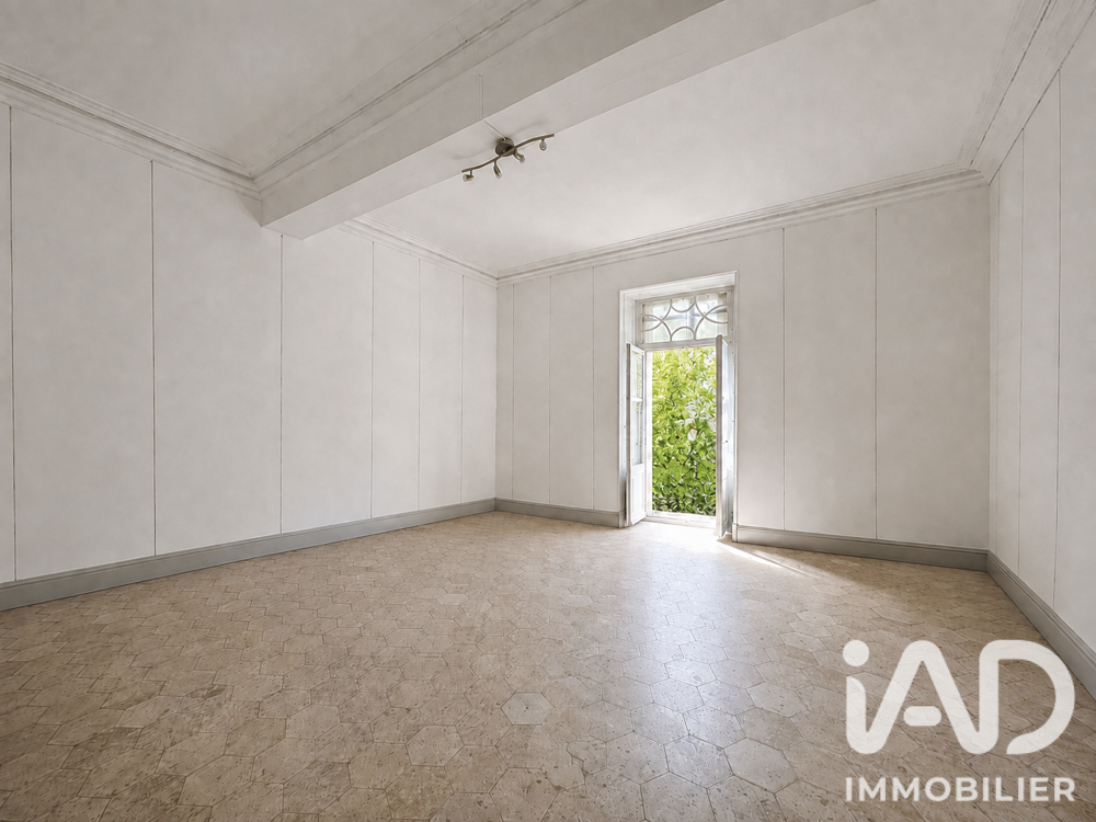 à vendre  Maison Saint-Genest-d'Ambière (86140)