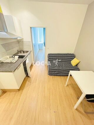  Appartement à louer 3 pièces 50 m²