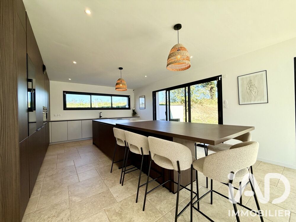 Vente Maison Vente Maison d'architecte 8 pièces Grand-champ