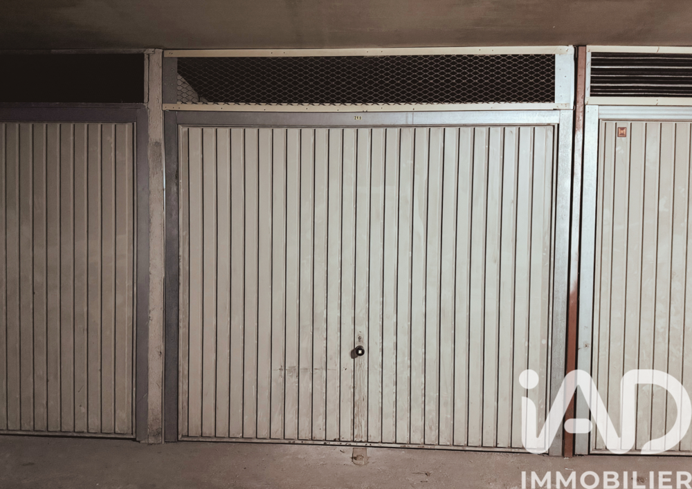 Vente Parking/Garage Vente Parking 12 m&sup2; Paris 19