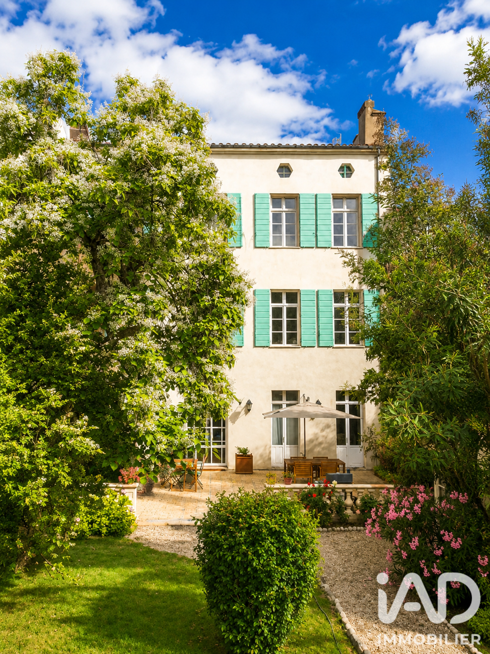 Maison 12 pièces 483 m² · à Prades · 483 m² · 990 000 €