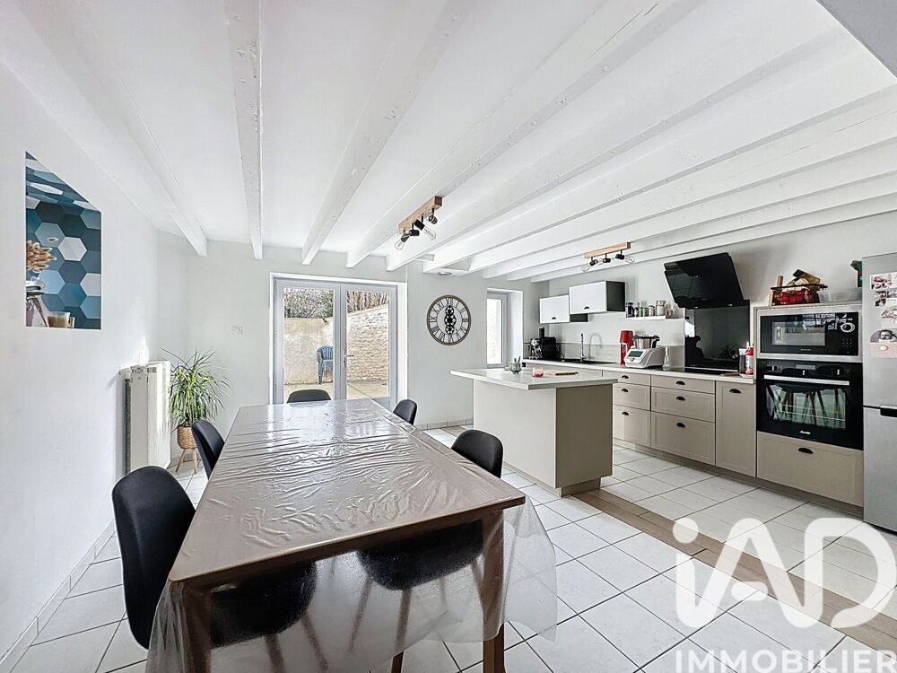 Maison 5 pièces 117 m² · à Thouars · 117 m² · 145 000 €