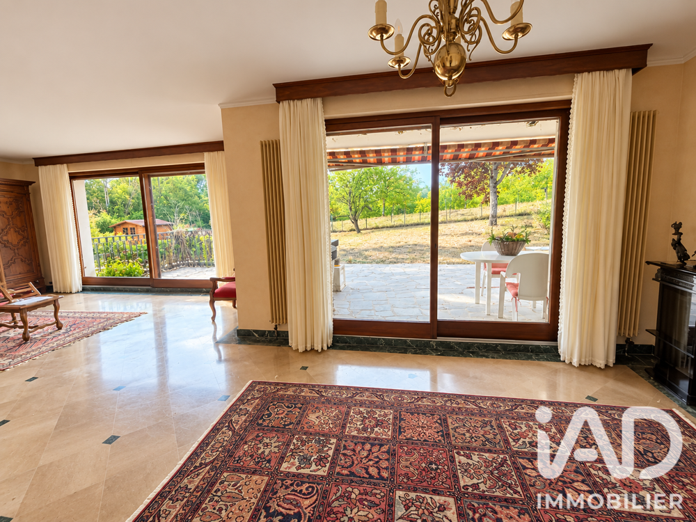 Vente Maison Vente Maison traditionnelle 7 pièces Sainte-ruffine