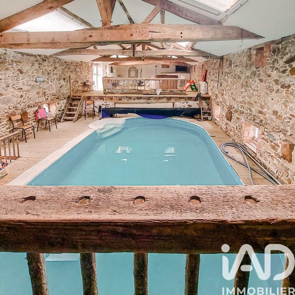 Maison 10 pièces 236 m² · à Trémentines · 236 m² · 415 000 €