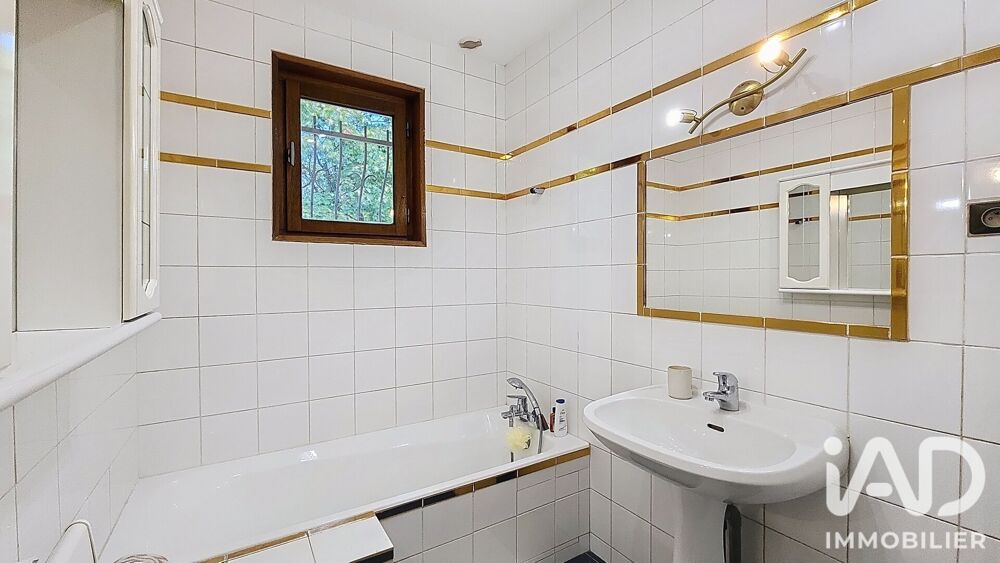 à vendre  Maison Saint-Genis-Laval (69230)