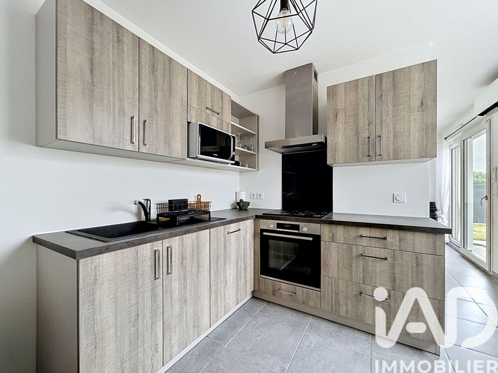 vente Maison - 4 pièce(s) - 87 m² Mondeville (91590)