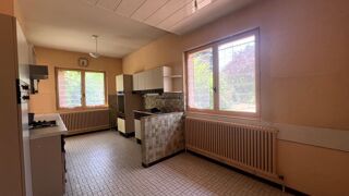  Maison  vendre 6 pices 245 m