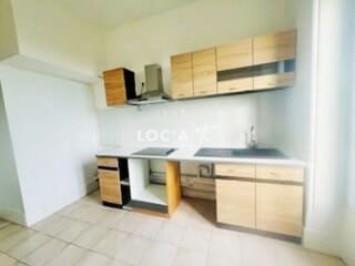  Appartement à louer 3 pièces 65 m²
