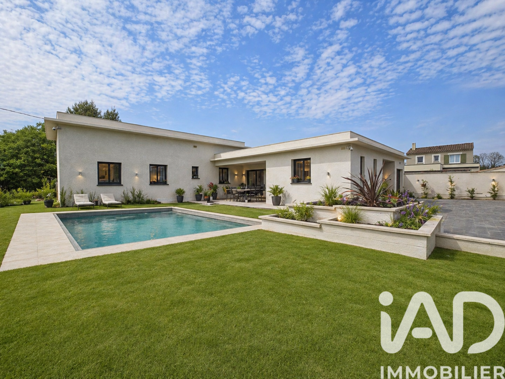 Vente Maison Vente Maison d'architecte 6 pièces Caumont-sur-durance
