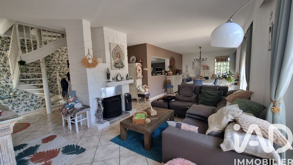 vente Maison - 7 pièce(s) - 205 m² Galgon (33133)