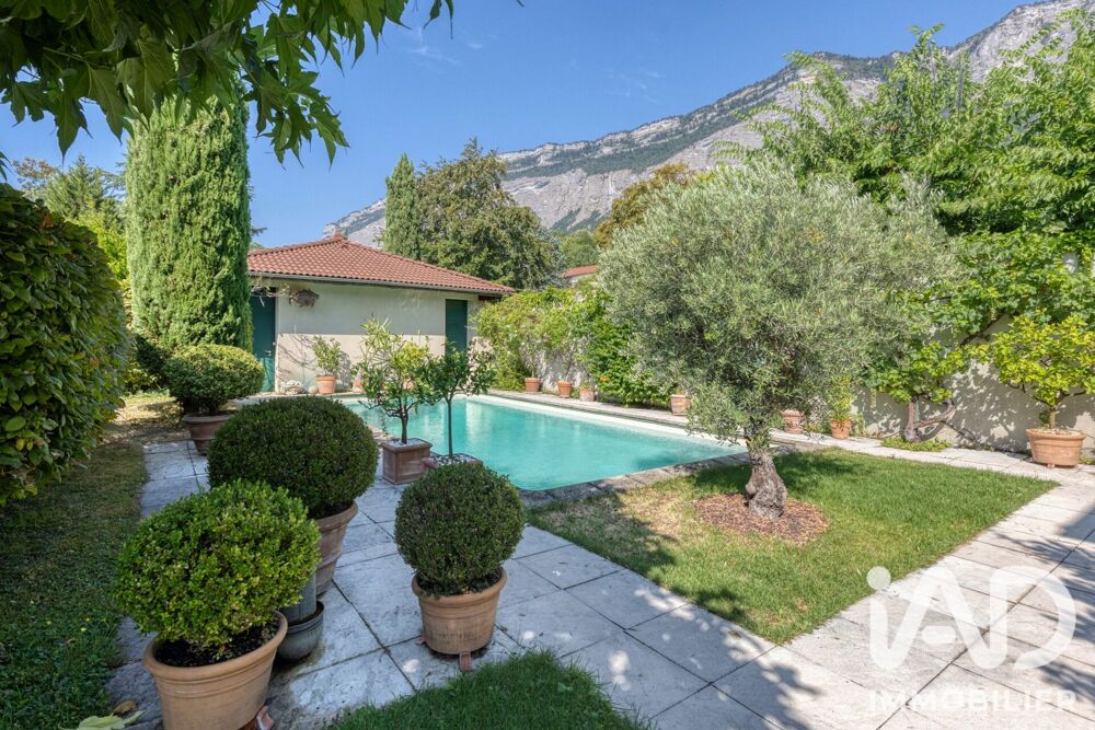 à vendre  Maison Saint-Ismier (38330)