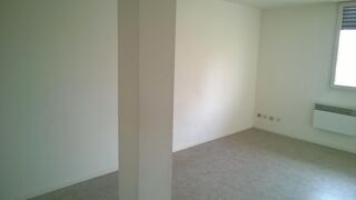  Appartement à louer 2 pièces 37 m²