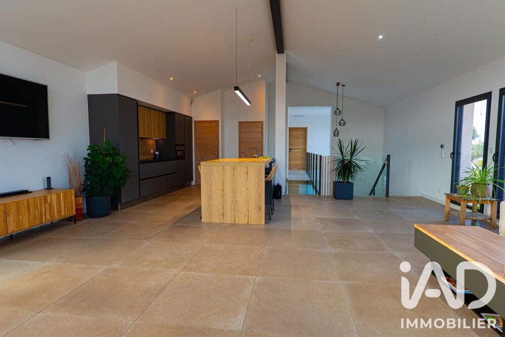 Vente Maison Vente Maison/villa 6 pièces Sainte-colombe-de-la-commanderie