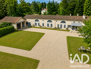  Maison à vendre 13 pièces 439 m²