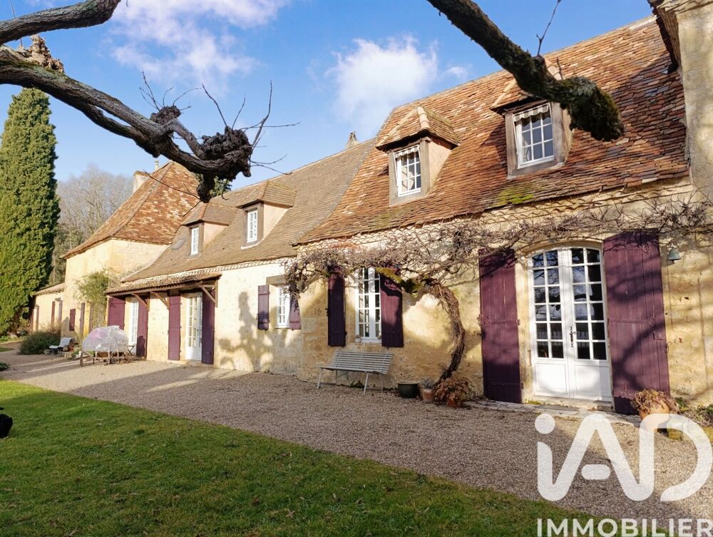 Maison 10 pièces 393 m² · à Lalinde · 393 m² · 697 000 €