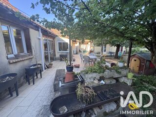 Maison à vendre 10 pièces 269 m²