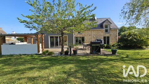   Vente Maison/villa 8 pièces Maison - 8 pièce(s) - 180 m²