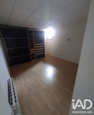  Appartement à louer 3 pièces 80 m²