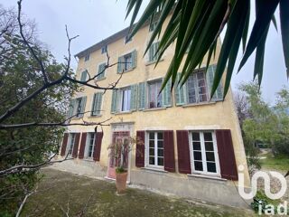  Maison à vendre 15 + pièces 338 m²