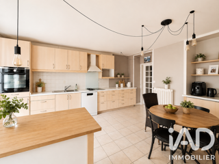  Maison à vendre 10 pièces 270 m²