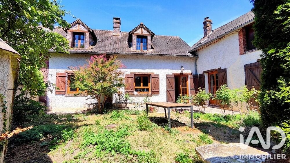 Maison 7 pièces 164 m² · à Maintenon · 164 m² · 260 000 €