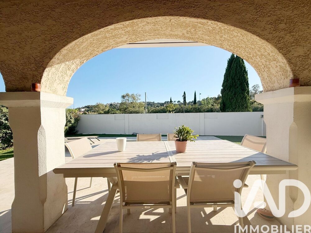 Vente Maison Vente Maison traditionnelle 6 pièces Carqueiranne